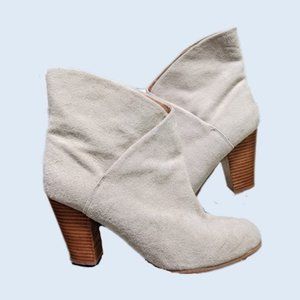 White Real Suede Leather Booties Joe's Jeans EUC 11